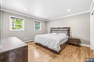 850 Edgewater Ave, Ridgefield, NJ 07657 - Photo 12