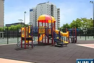 2000 Linwood Ave 17X, Fort Lee, NJ 07024 - Photo 28