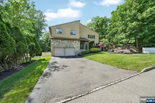 72 Agawam Dr, Wayne, NJ 07470 - Photo 42