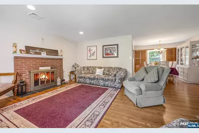 12 Waibel Drive, Allendale, NJ 07401 - Photo 4