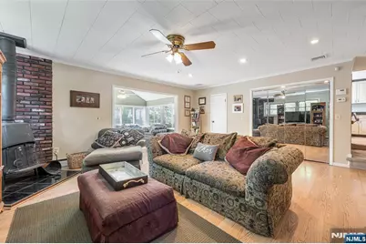 12 Waibel Drive, Allendale, NJ 07401 - Photo 10
