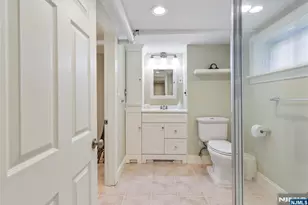 256 Raymond St, Hasbrouck Heights, NJ 07604 - Photo 30