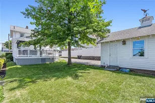 256 Raymond St, Hasbrouck Heights, NJ 07604 - Photo 40
