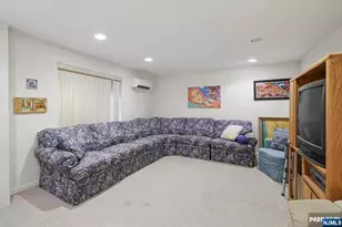 250 Briarcliffe Rd, Teaneck Township, NJ 07666 - Photo 18