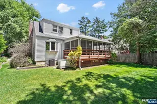250 Briarcliffe Rd, Teaneck Township, NJ 07666 - Photo 24