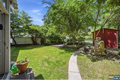 212 Grove Avenue, Verona, NJ 07044 - Photo 14