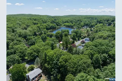 39 Broadway, West Milford, NJ 07480 - Photo 38