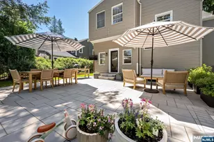 979 Salem Ln, Ridgewood, NJ 07450 - Photo 4