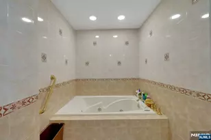 1530 Palisade Ave 10F, Fort Lee, NJ 07024 - Photo 20