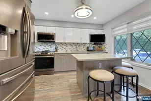 14 Chelsea Ct, Ramsey, NJ 07446 - Photo 6