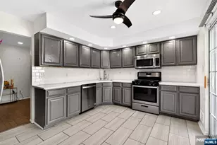 5 Krueger Ct, Newark, NJ 07103 - Photo 10