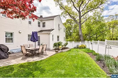 84 Raymond Avenue, Rutherford, NJ 07070 - Photo 38