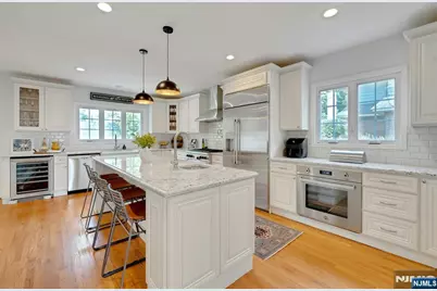 9 Parkway, Montclair, NJ 07042 - Photo 26