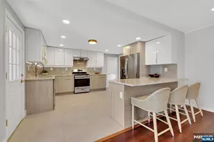25 Riverview Ave, Rutherford, NJ 07070 - Photo 18