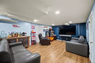 17 Ravine Ct, Clifton, NJ 07013 - Photo 36