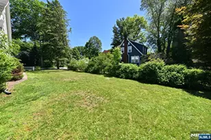 176 Park Ave, Allendale, NJ 07401 - Photo 24