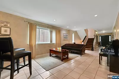 211 Yorktowne Court 211F #211F, Washington Township, NJ 07676 - Photo 6