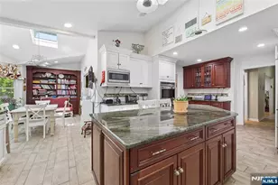 384 Rutland Ave, Teaneck Township, NJ 07666 - Photo 10