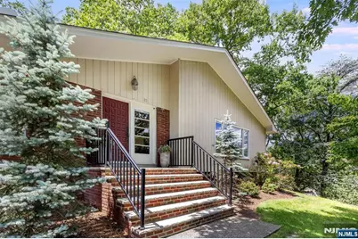 83 Brookside Terrace, Caldwell, NJ 07006 - Photo 2