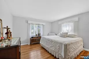 413 Maple Hill Dr, Hackensack, NJ 07601 - Photo 20