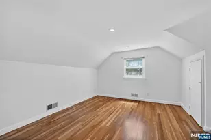 413 Maple Hill Dr, Hackensack, NJ 07601 - Photo 22