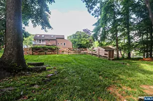 19 McKinley Dr, Rockaway, NJ 07866 - Photo 2