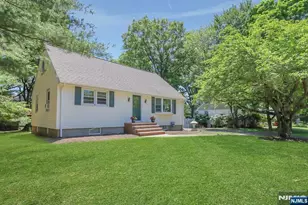 123 Chapel Rd, Mahwah, NJ 07430 - Photo 2