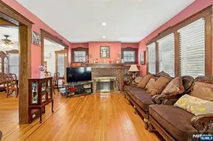 181 Selvage Ave, Teaneck Township, NJ 07666 - Photo 4