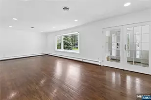 153 Charlotte Pl, Englewood Cliffs, NJ 07632 - Photo 2