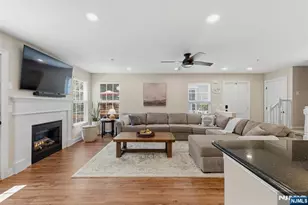28 Mountainside Dr, Pompton Lakes, NJ 07442 - Photo 16