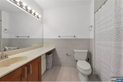 1415 Teresa Drive 8212 #8212, Fort Lee, NJ 07024 - Photo 20