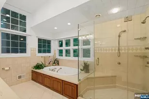 195 Overlook Pl, Mahwah, NJ 07430 - Photo 22