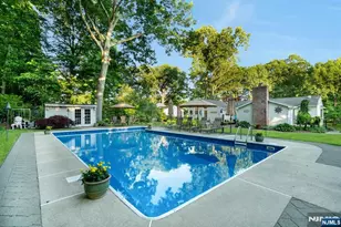 195 Overlook Pl, Mahwah, NJ 07430 - Photo 36