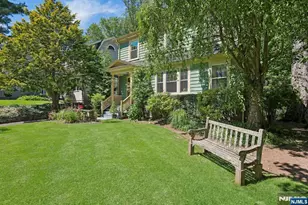 31 Macopin Ave, Montclair, NJ 07043 - Photo 28