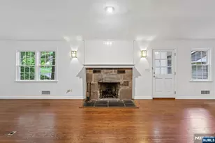 437 Summit St, Ridgewood, NJ 07450 - Photo 8