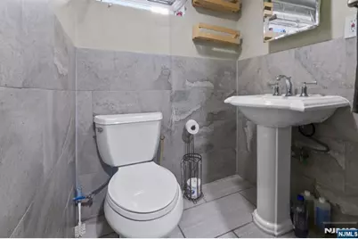 330 Simons Avenue, Hackensack, NJ 07601 - Photo 46