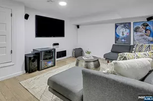 34 Cloverhill Pl, Montclair, NJ 07042 - Photo 28