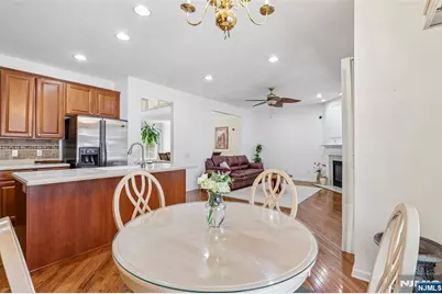 5 Scarlet Oak Lane, Paramus, NJ 07652 - Photo 18