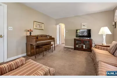 65 Harding Avenue, Totowa, NJ 07512 - Photo 10