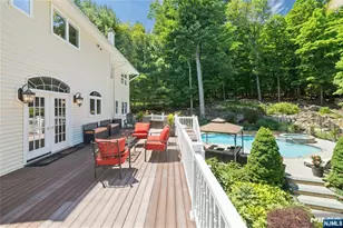 525 Kings Point Trail, Franklin Lakes, NJ 07417 - Photo 32