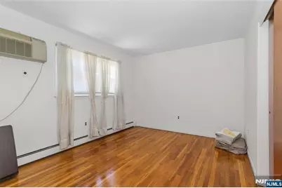 164 Page Street, Elmwood Park, NJ 07407 - Photo 28
