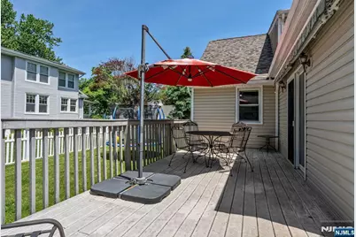 109 Greenwood Avenue, Pequannock Township, NJ 07440 - Photo 32