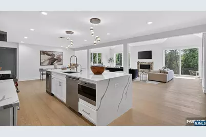 22 Glen Carl Road, Upper Saddle River, NJ 07458 - Photo 16