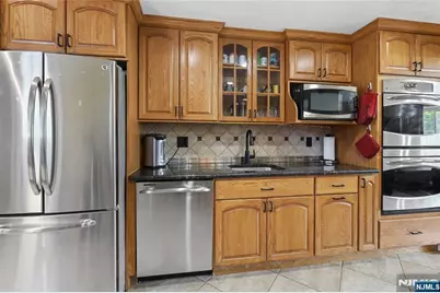 53 Yahara Avenue, Rutherford, NJ 07070 - Photo 10