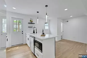 12 Lerome Pl, Teaneck Township, NJ 07666 - Photo 14
