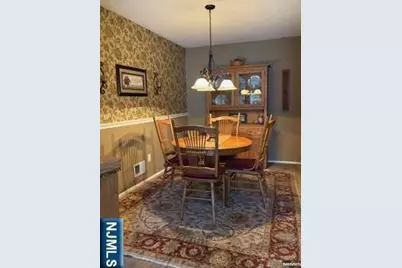 655 Plum Terrace, Mahwah, NJ 07430 - Photo 4