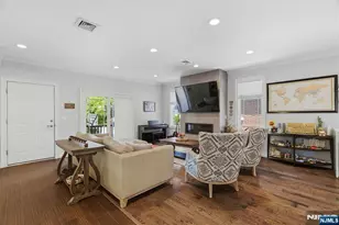 1077 Anderson, Fort Lee, NJ 07024 - Photo 20