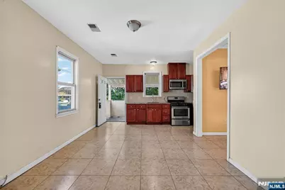 89 Watsessing Avenue, Bloomfield, NJ 07003 - Photo 10