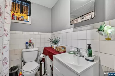 89 Watsessing Avenue, Bloomfield, NJ 07003 - Photo 30