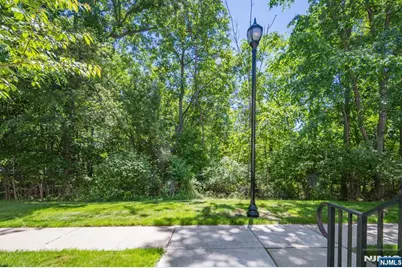 511 Quince Court, Mahwah, NJ 07430 - Photo 4